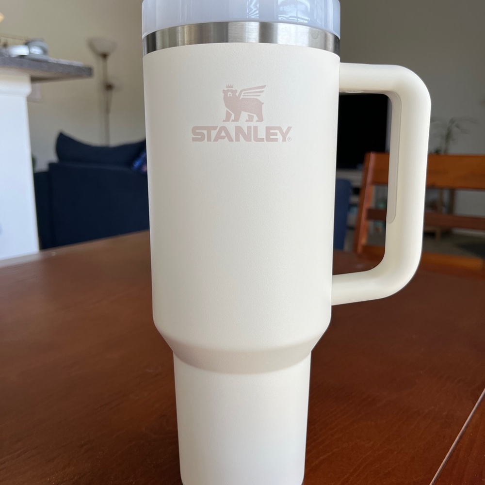 Stanley Cream 40 oz tumbler